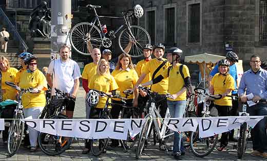 © Landeshauptstadt Dresden; Mehr als 2000 Dresdner beteiligten sich am Stadtradeln 2011 und traten 452.826 Kilometer in die Pedale.