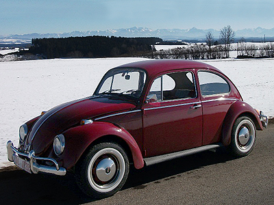 © TUD, Die Initiatorin Marlene Odenbauch nimmt mit ihrem VW Käfer teil.