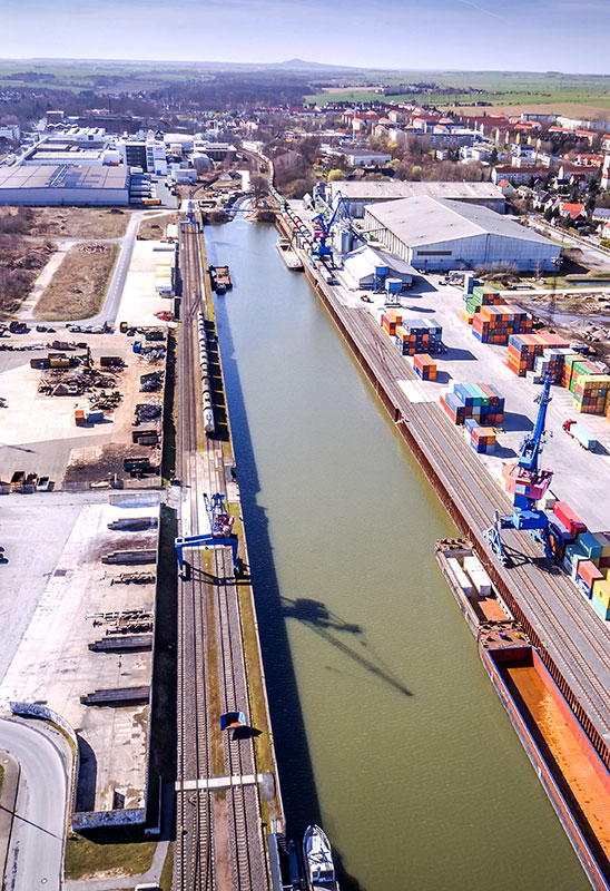 © SBO; Der Binnenhafen Riesa. Alle Mitarbeitenden des Firmenverbundes können in jedem der sechs Hafen arbeiten.
